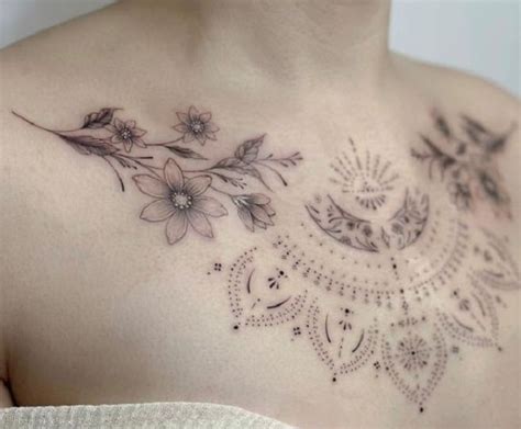 Tatuajes encima del pecho femenino: diseños para。